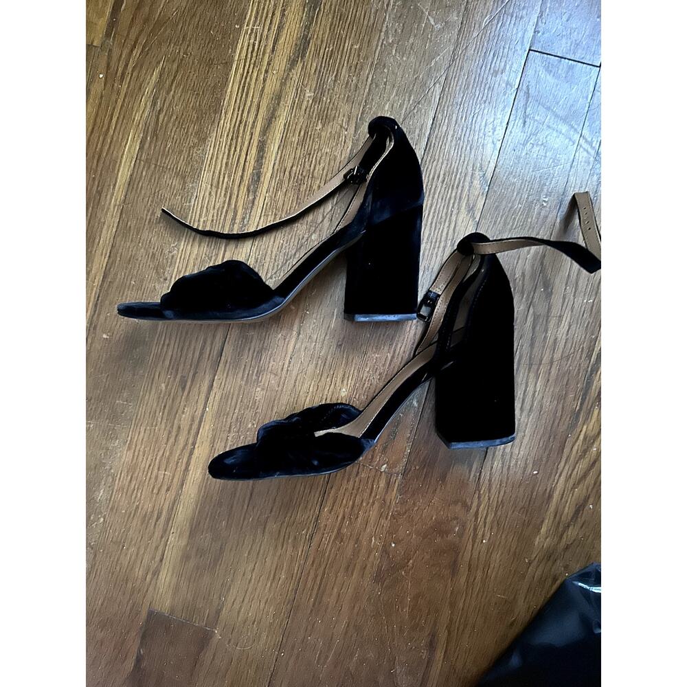 Black Velvet Edana Sandal | Franco Sarto | Size 7.5M